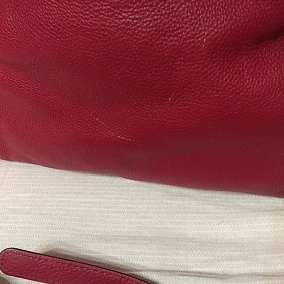 Red leather tote bag with strap with dustbag - Picture 3 of 9